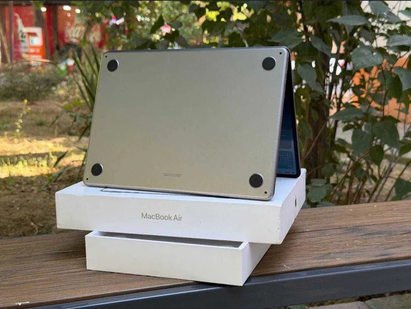Продается Macbook Air M2 3 Продается Macbook Air M2 3