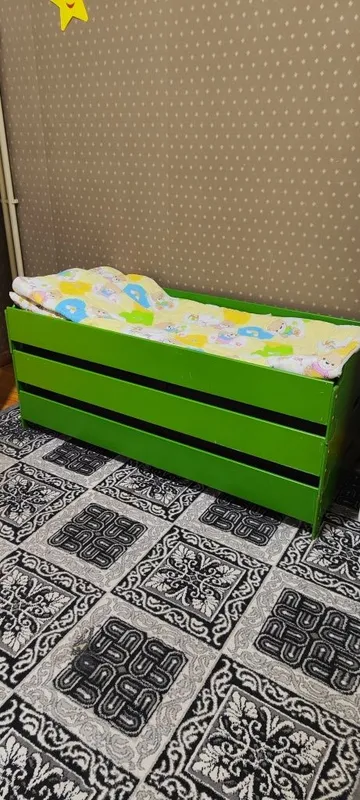 Продаем мебель из детского сада