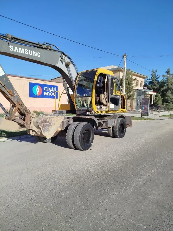 Самсунг экскаватор 2000 год сотилади холати зур 1 Самсунг экскаватор 2000 год сотилади холати зур 1