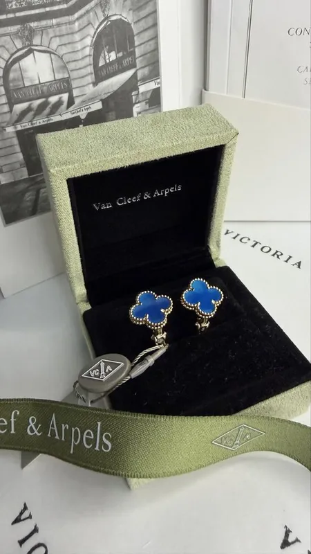 Серьги Van Cleef & Arpels Голубой агат 1 Серьги Van Cleef & Arpels Голубой агат 1