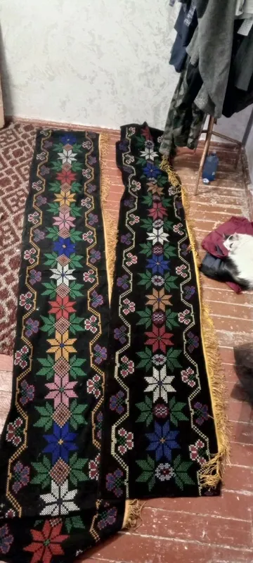 antikvar suzana qo'lda to'qilgan