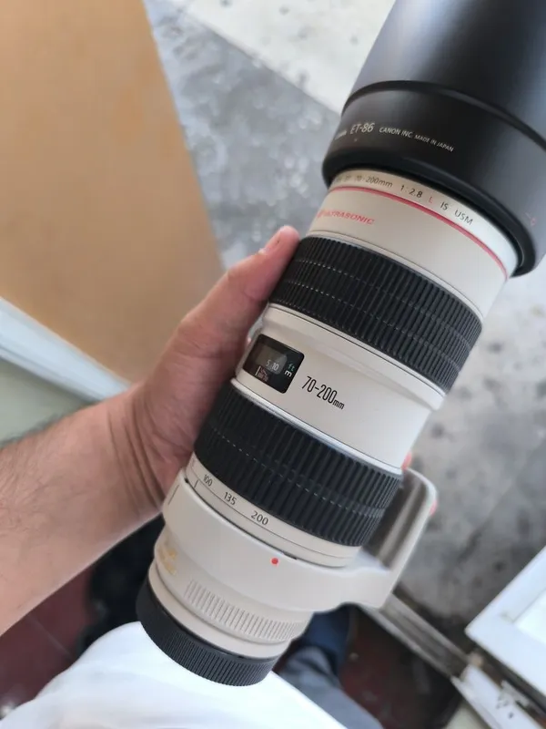 70 -200 obektiv sotiladi 2 70 -200 obektiv sotiladi 2