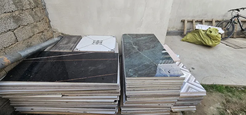 Kafel sotiladi 3 xil razmerda 120×60, 60×60, 60×30kafela bor 4 Kafel sotiladi 3 xil razmerda 120×60, 60×60, 60×30kafela bor 4