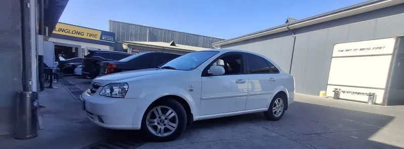 Chevrolet Lacetti 4