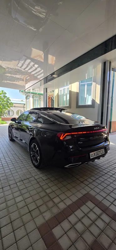Kia K5 sotiladi GT line + — фото 1