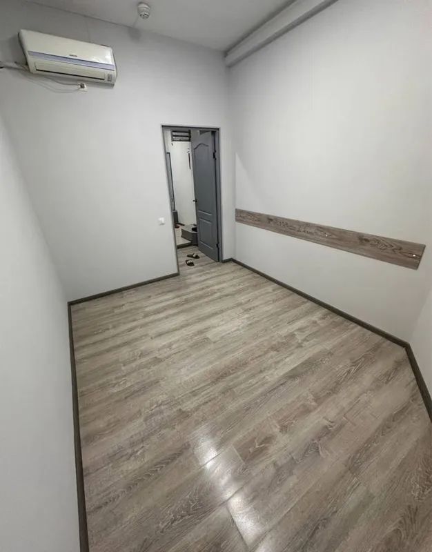 Аренда под офис 170м2, 3 минут от метро Хамид Алимжан, 1 линия 2200у.е 4