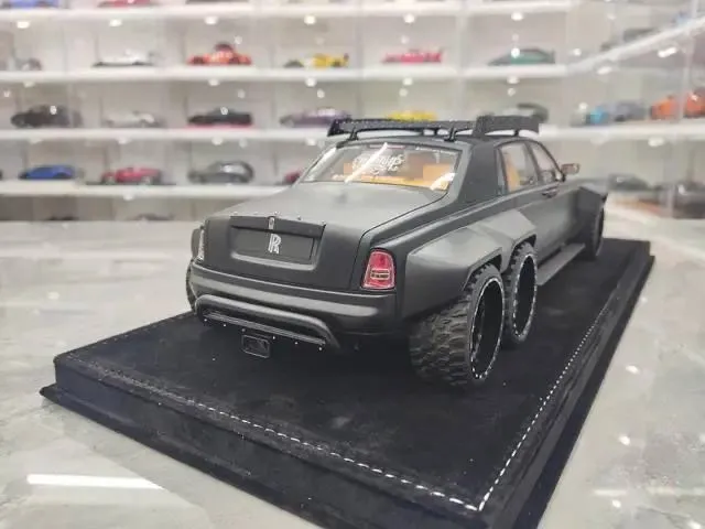 1:18 Rolls Royce Phantom 6x6 kolleksion model 3