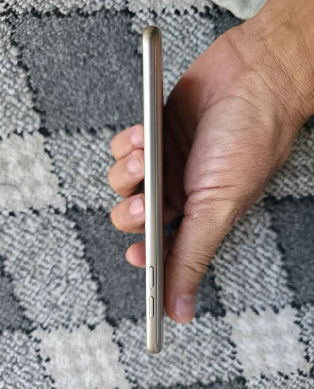 Samsung Sotiladi 6