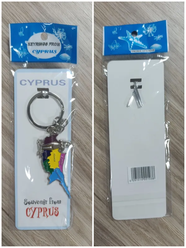Продаются брелки из разных стран 1
