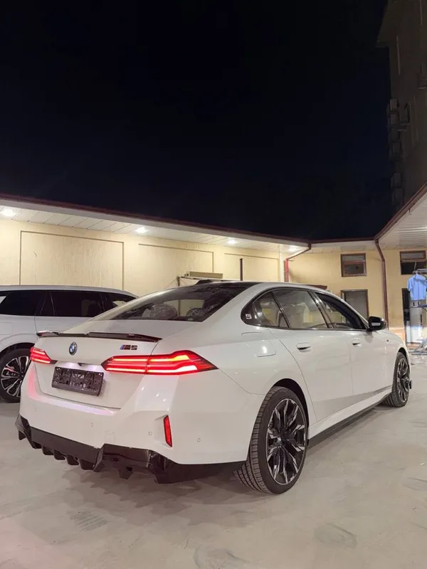 BMW i5 L35 2025/2025 2 BMW i5 L35 2025/2025 2