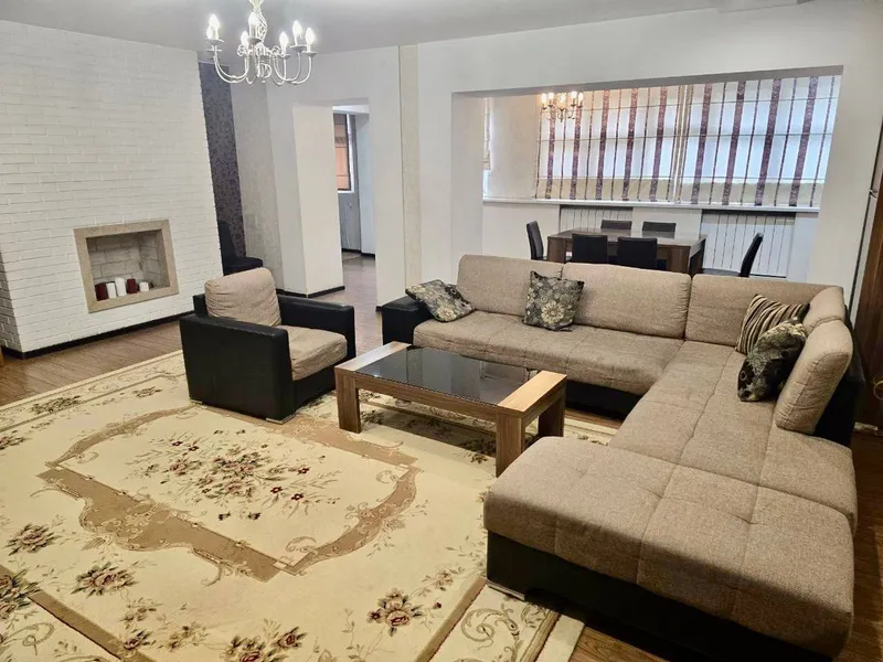 Продаётся 7-комнатная квартира, 169 м², 2/5, Яшнабадский район 1