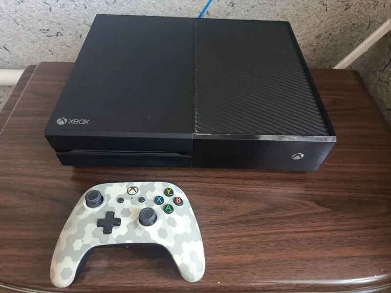 Xbox one 1TB в идеальном состоянии+гарантия — фото 1 Xbox one 1TB в идеальном состоянии+гарантия — фото 1