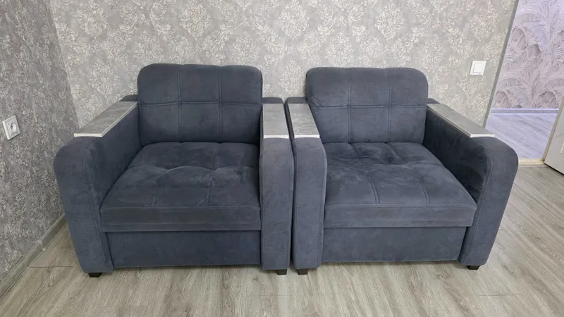 Продаются 2 кресла в хорошем состоянии! 2 Продаются 2 кресла в хорошем состоянии! 2