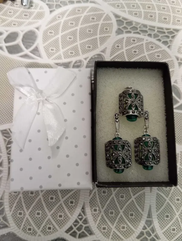 Продам кулон и сережки в комплекте 3 Продам кулон и сережки в комплекте 3