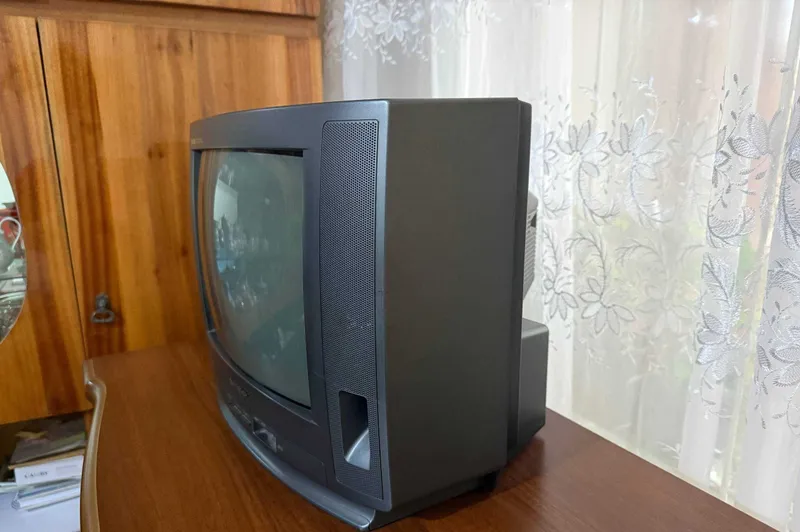 Sharp 14 R2MK2S televizori 2