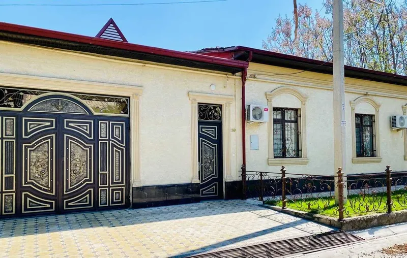 Срочно! Обод турмуш маҳалласида 6 сотикли коттедж сотилади