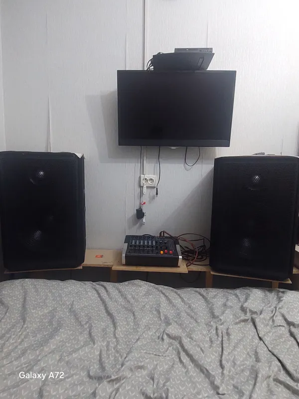kolonka 15 dyum 800 watdan usiletel 4 Kanali bass