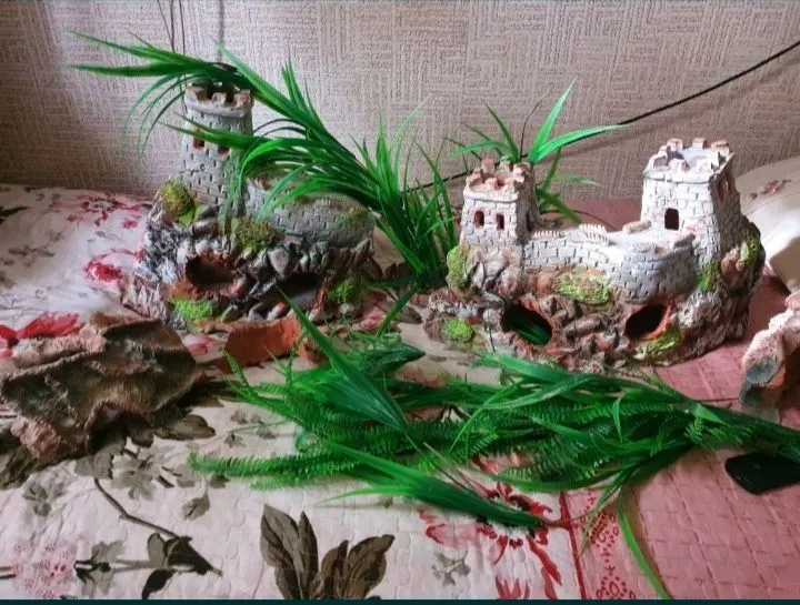 Керамический декор для аквариума.