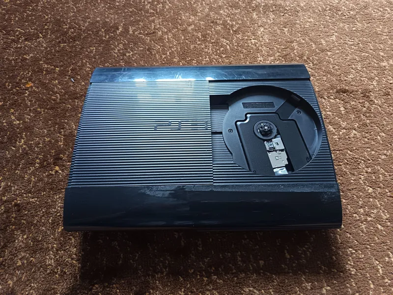 playstation 3 25 ta oyini bor