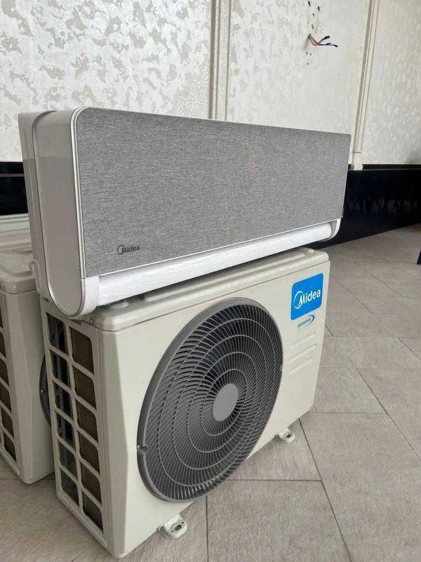 кондиционер Midea Lotus Silver 12 как новая — фото 1