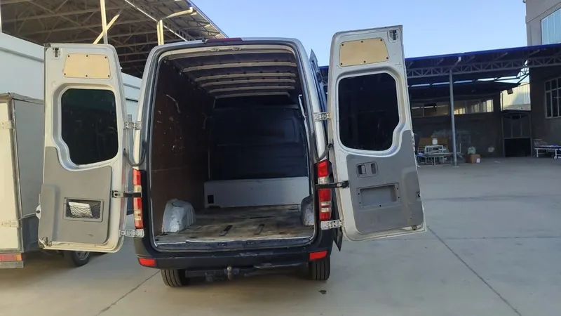 Mercedes SPRINTER МЕРС Спринтер Грузавой — фото 1