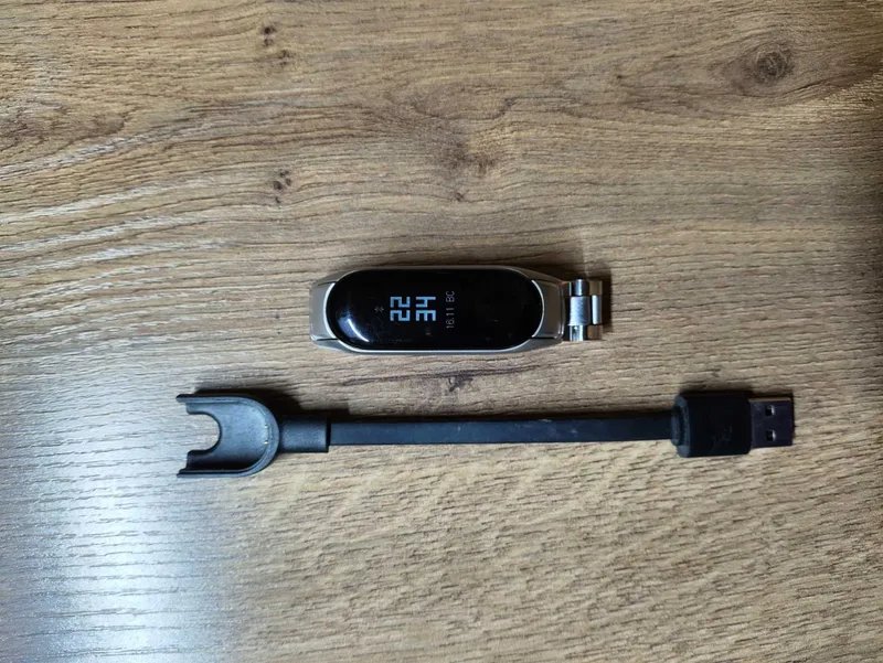 Продается Xiaomi Mi Band 3, в хорошем состоянии