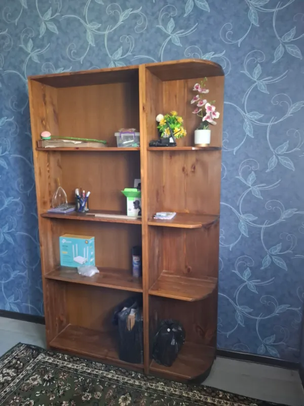 Шкаф книжный или просто этажерка Продам недорого