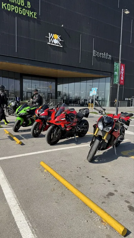 Продается BMW S1000R 2016 новый 3 Продается BMW S1000R 2016 новый 3