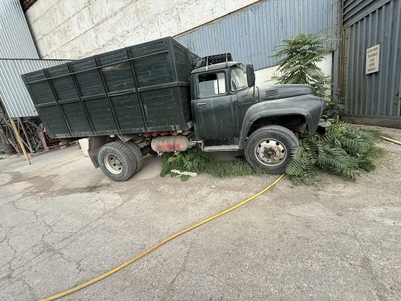 Зил 138. Zil. 138 bartavoy Zil samasval qilingan Зил 138. Zil. 138 bartavoy Zil samasval qilingan