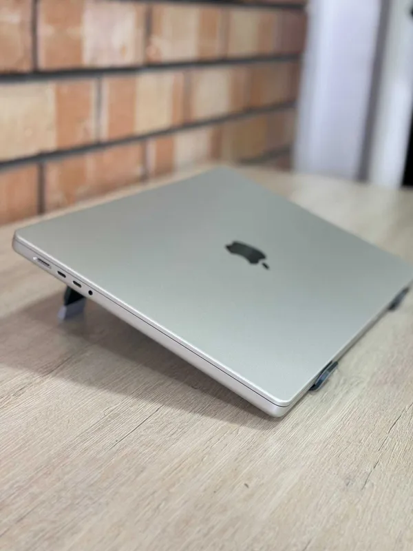Macbook pro M4 pro (16inch) Silver — фото 4