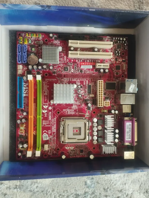 MSI 945G motherboard — фото 2