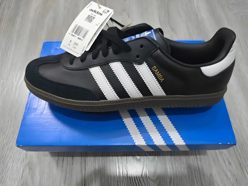 Продаются кроссовки Adidas Samba OG Black из Европы. Размер: 43 UK: 9 — фото 1