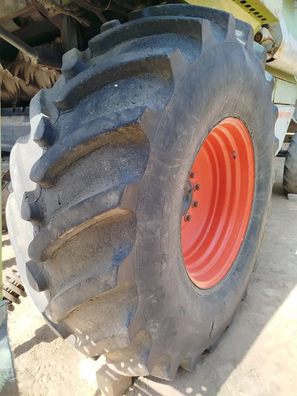 Claas mega 204 old shinasi sotiladi ! 2 Claas mega 204 old shinasi sotiladi ! 2