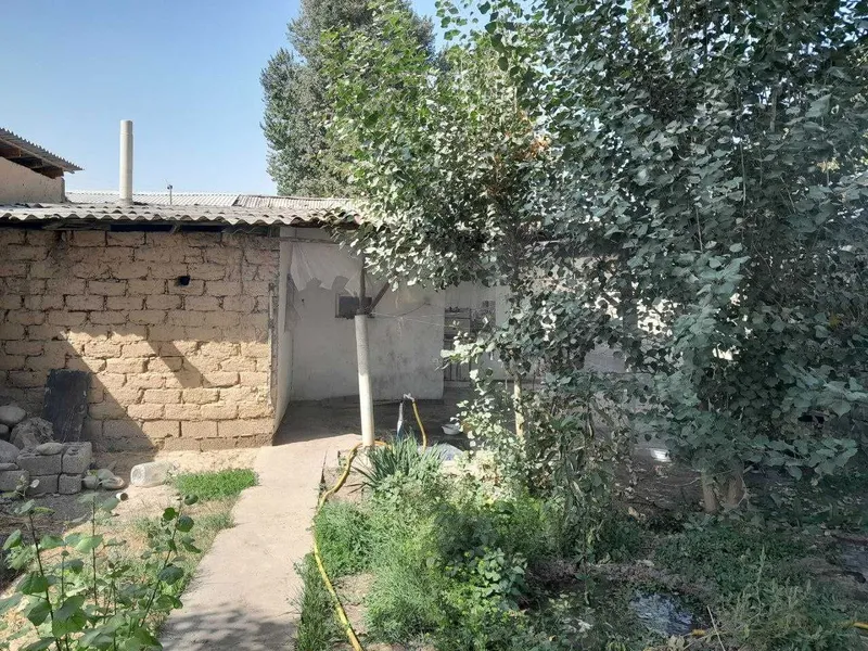 5.7 sotix yer maydon va 3 xonali joy bilan tayyor uchastka sotiladi — фото 1