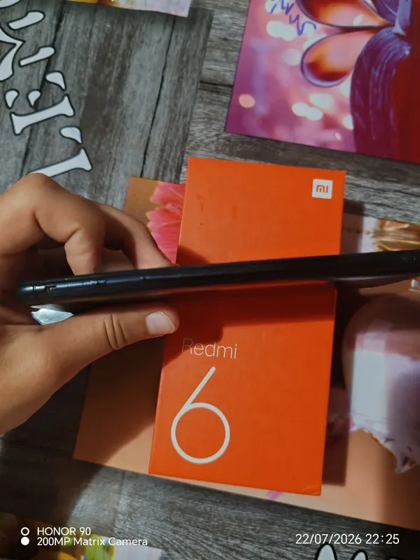 redmi 6 ekrani singan kamerani shishasi yoʻq 3