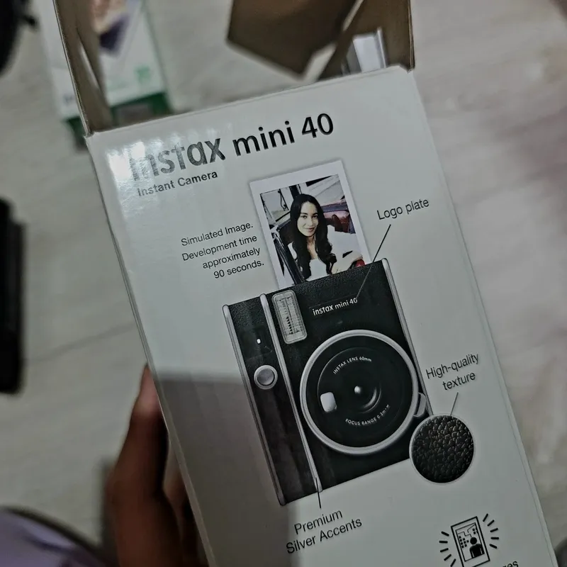 SALE %Срочно продаю в оочень оптимальной цене, Instax mini 40 + чехол — фото 3