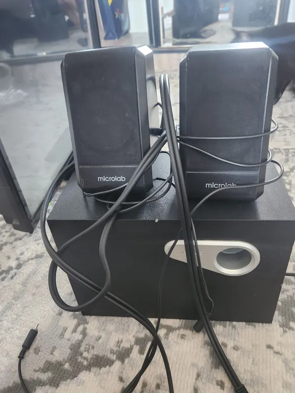 Телевизор Panasonic 32' и сабвуфер microlab 3 Телевизор Panasonic 32' и сабвуфер microlab 3