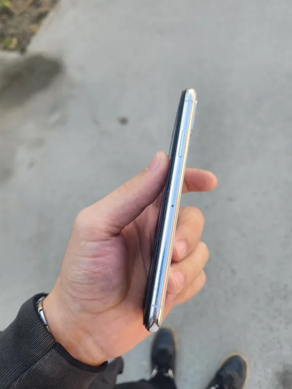 iPhone X, 64 ГБ, белый 2 iPhone X, 64 ГБ, белый 2