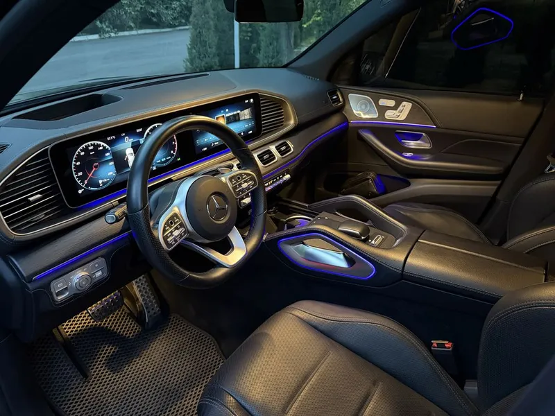 Mercedes Benz GLE450 4 matic full options 5