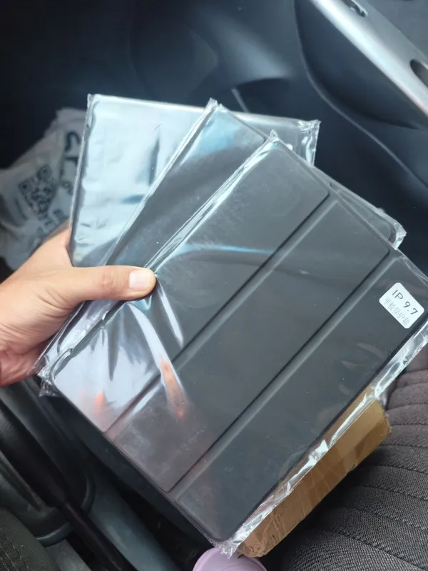 Chexol Ipad air 2 ga. ipad 7-8-9ga bor