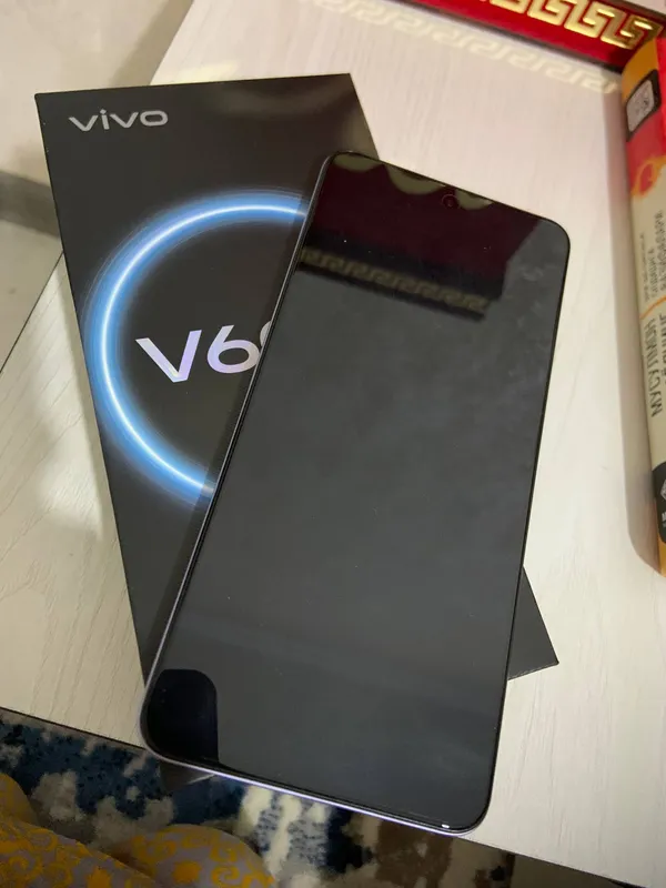 Vivo V60 lite (256 GB), yangi 1 oy ishlatilgan — фото 2
