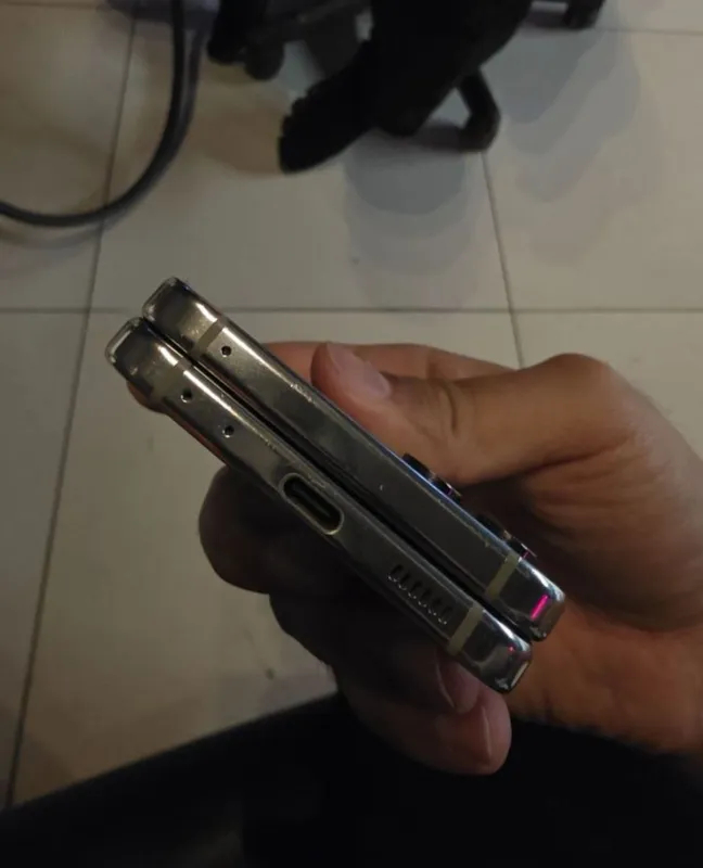 Zflip 5 obmen 256tali Korea 7 Zflip 5 obmen 256tali Korea 7
