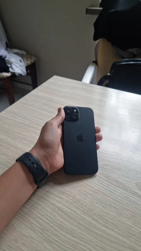 iPhone 15, идеальное состояние, срочно продаётся 1 iPhone 15, идеальное состояние, срочно продаётся 1