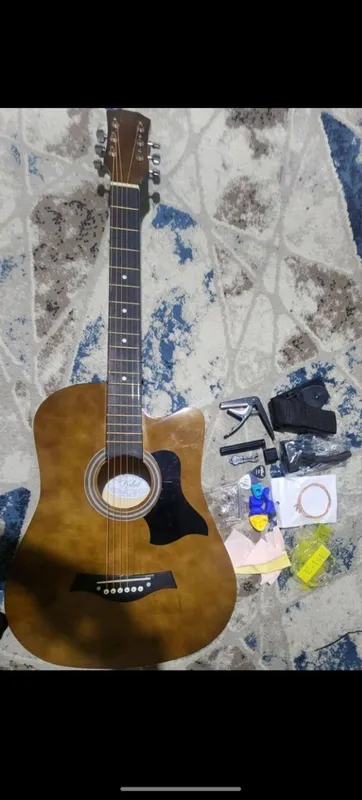 gitara sotildi holati idyal narxi 400