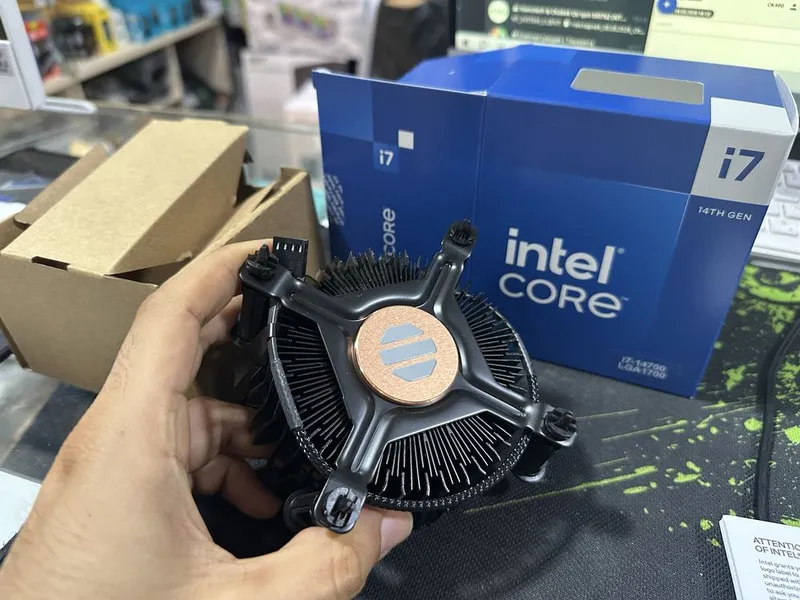 Cpu cooler intel orginal i7 14700 niki 3 Cpu cooler intel orginal i7 14700 niki 3
