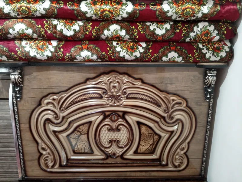katta sondiq sotiladi narxi kelishiladi