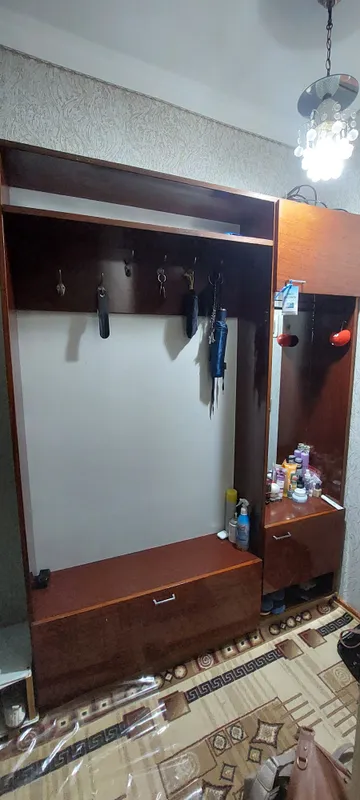 Kirish yo‘lak mebeli sotiladi 1