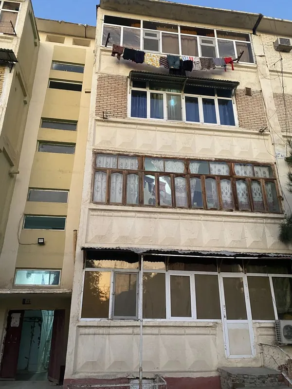 Uy sotiladi KBSH da 3 xonali 1 Uy sotiladi KBSH da 3 xonali 1