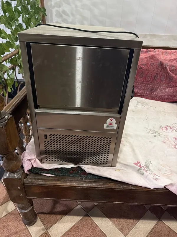 Продаётся лёд аппарат 50 кг