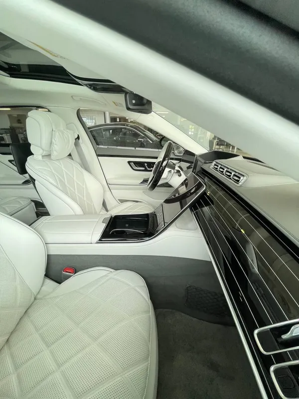 Mercedes Benz S680 Maybach Exclusive Model — фото 5